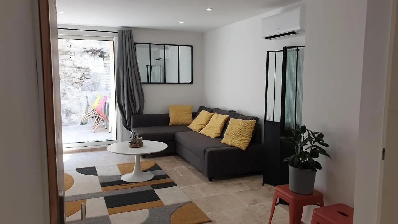 Superbe Maison 68M2 Avec Cour -Hypercentre Awinion 0*,  Francja