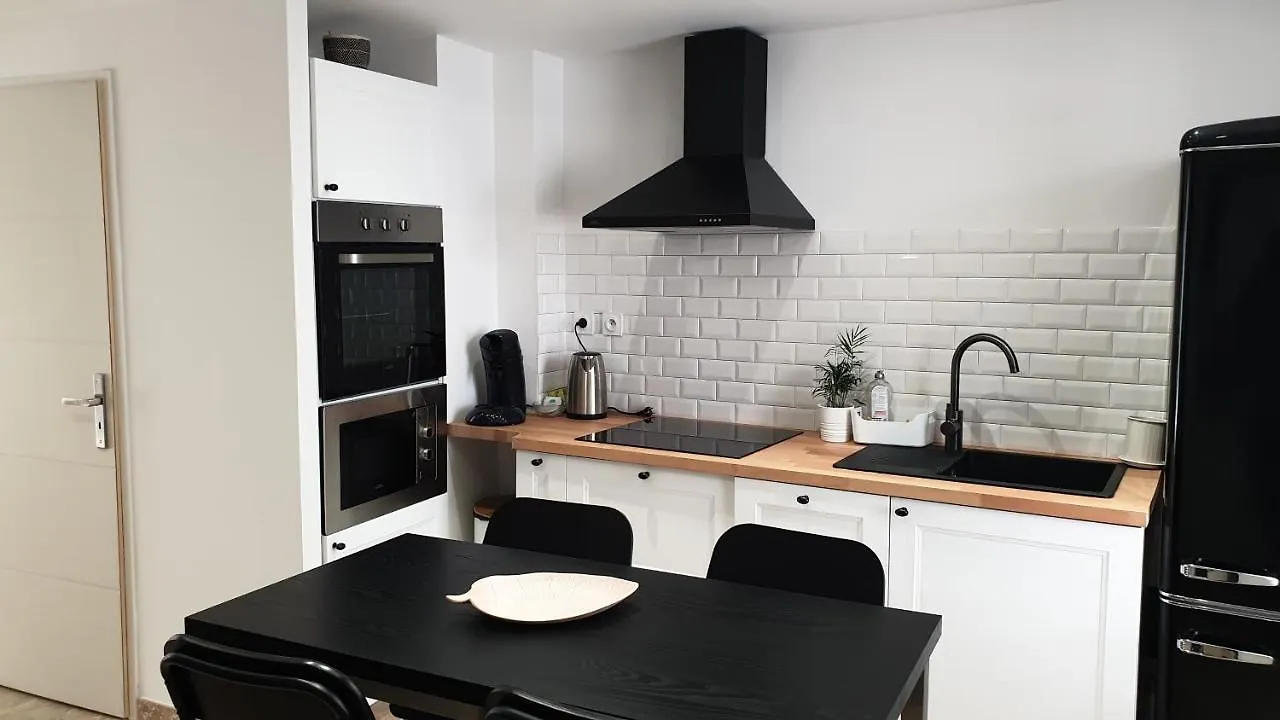 Superbe Maison 68M2 Avec Cour -Hypercentre Awinion