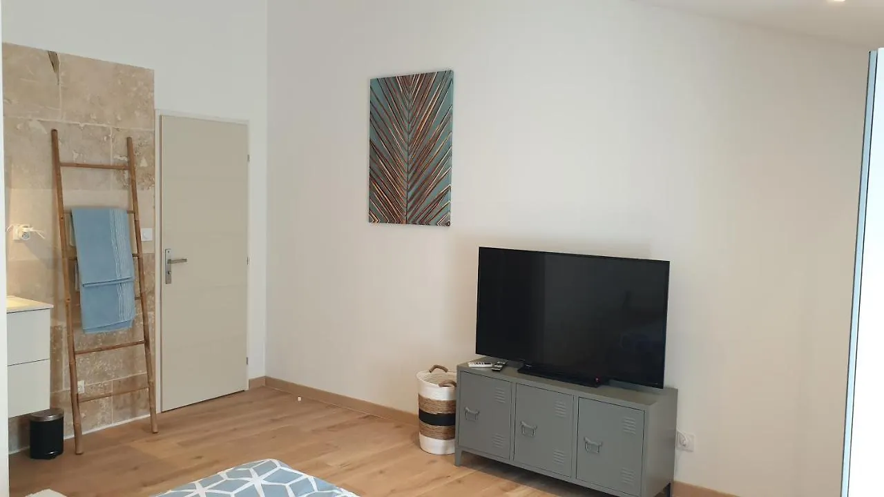 Superbe Maison 68M2 Avec Cour -Hypercentre Awinion Apartament