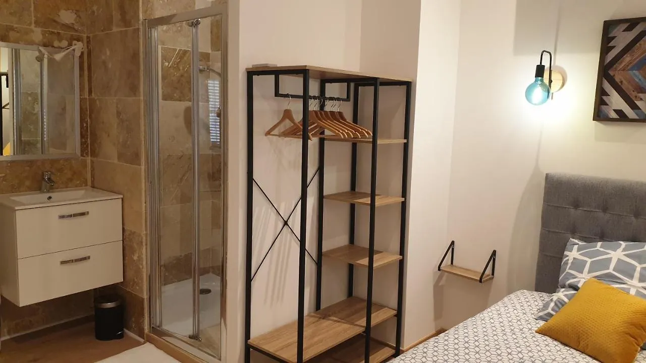 Superbe Maison 68M2 Avec Cour -Hypercentre Awinion
