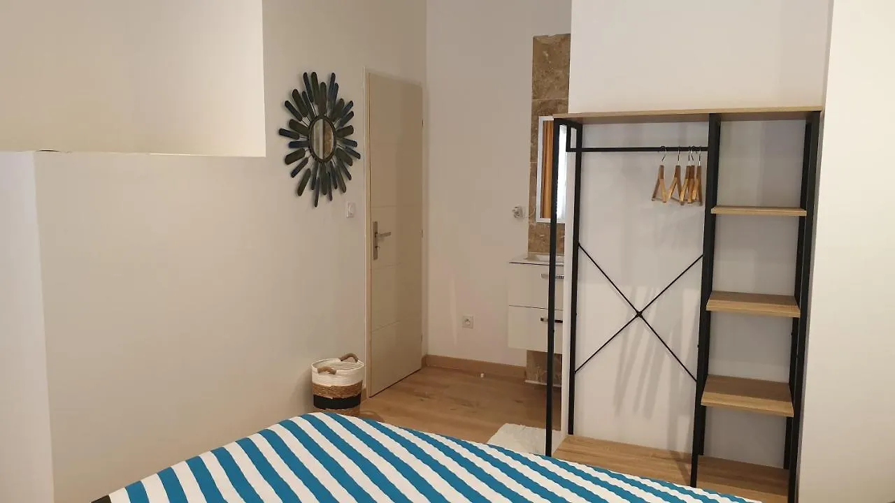 Superbe Maison 68M2 Avec Cour -Hypercentre Awinion Apartament