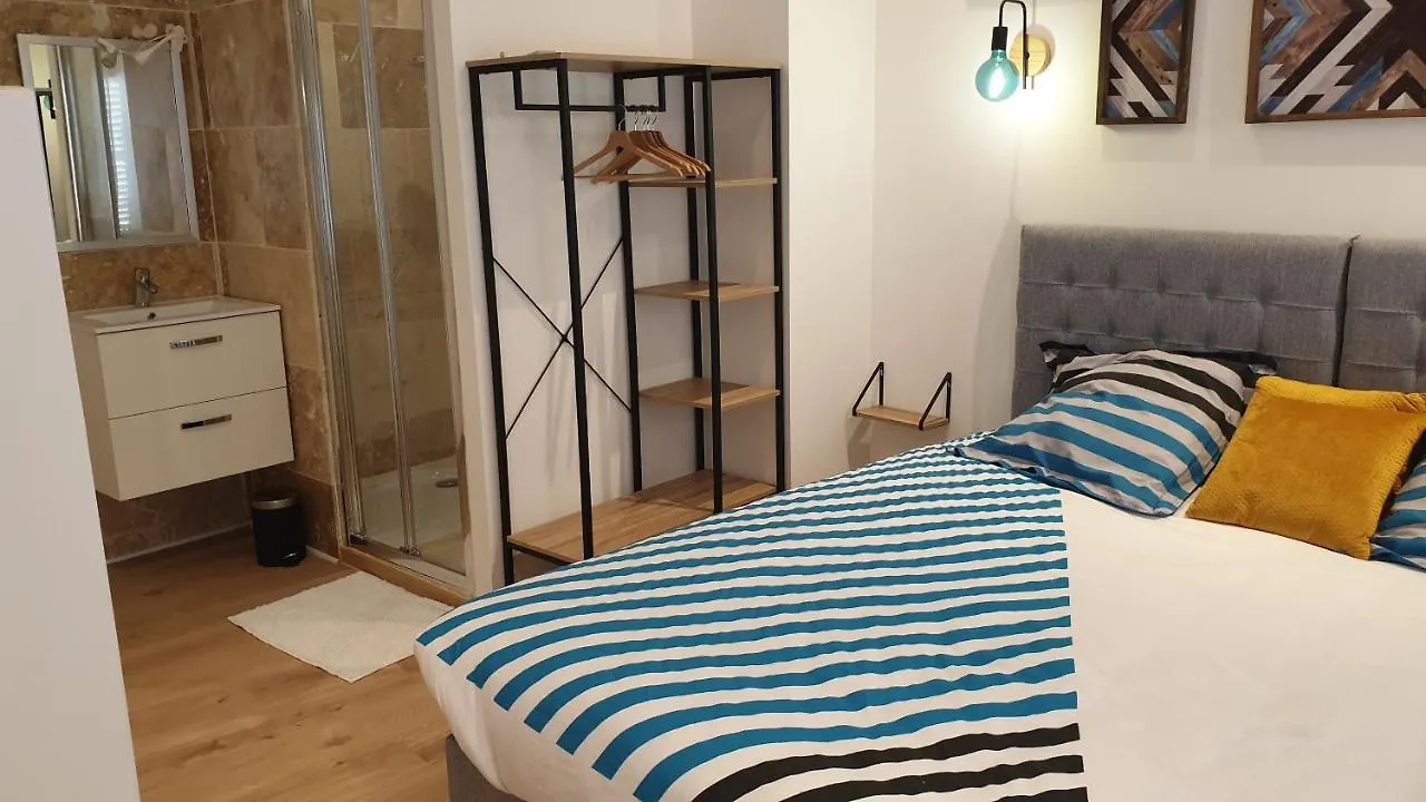 Superbe Maison 68M2 Avec Cour -Hypercentre Awinion