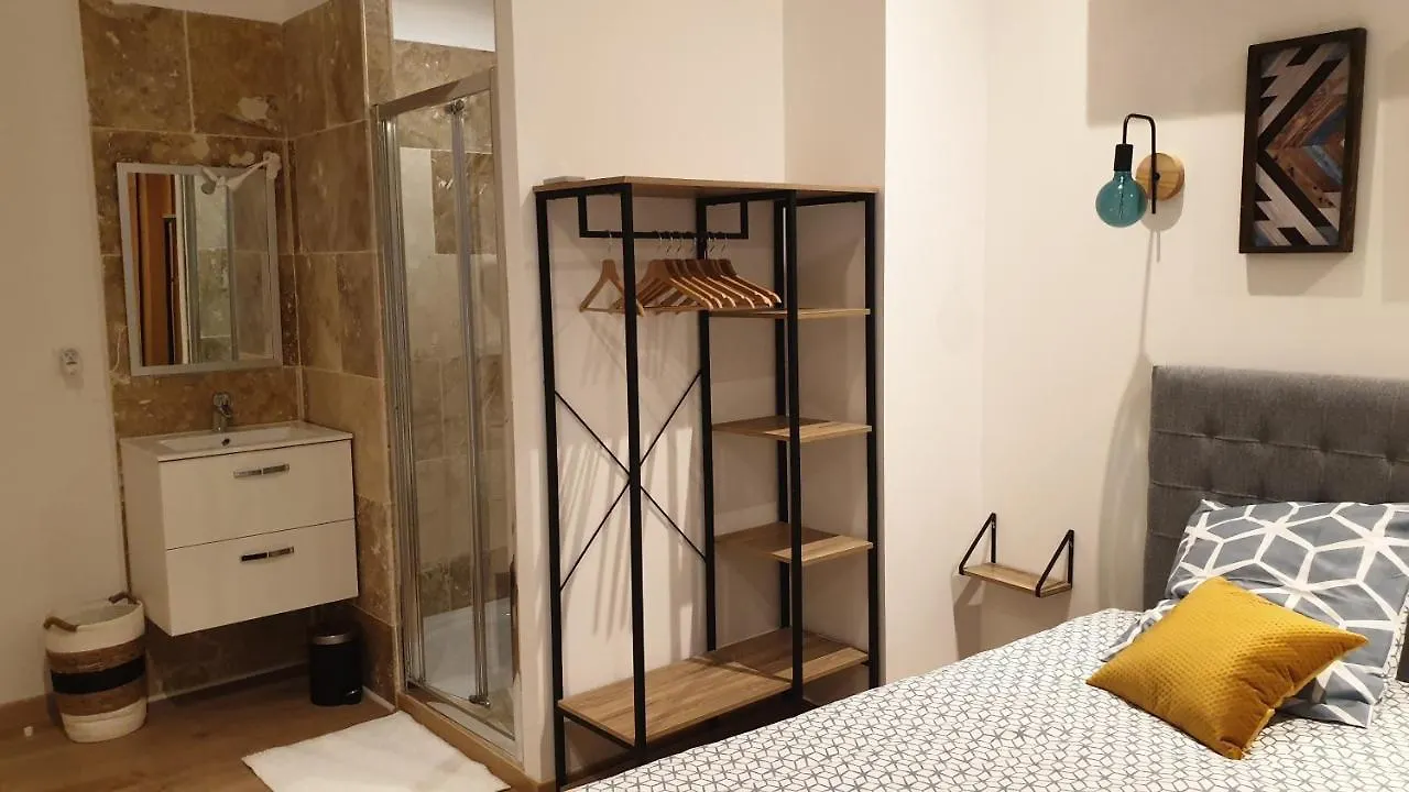 Apartment Superbe Maison 68M2 Avec Cour -Hypercentre Avignon